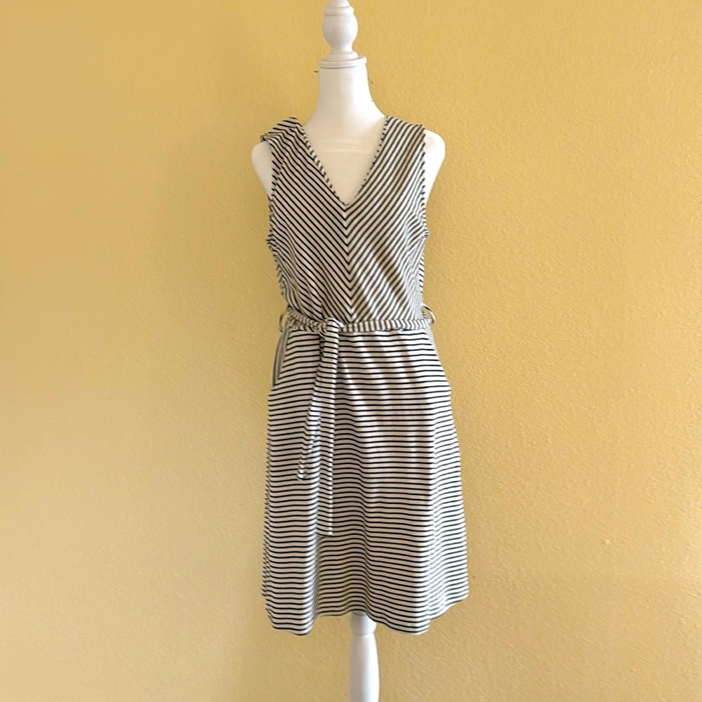 Monteau dress.Sweet stretch cotton black and white.
